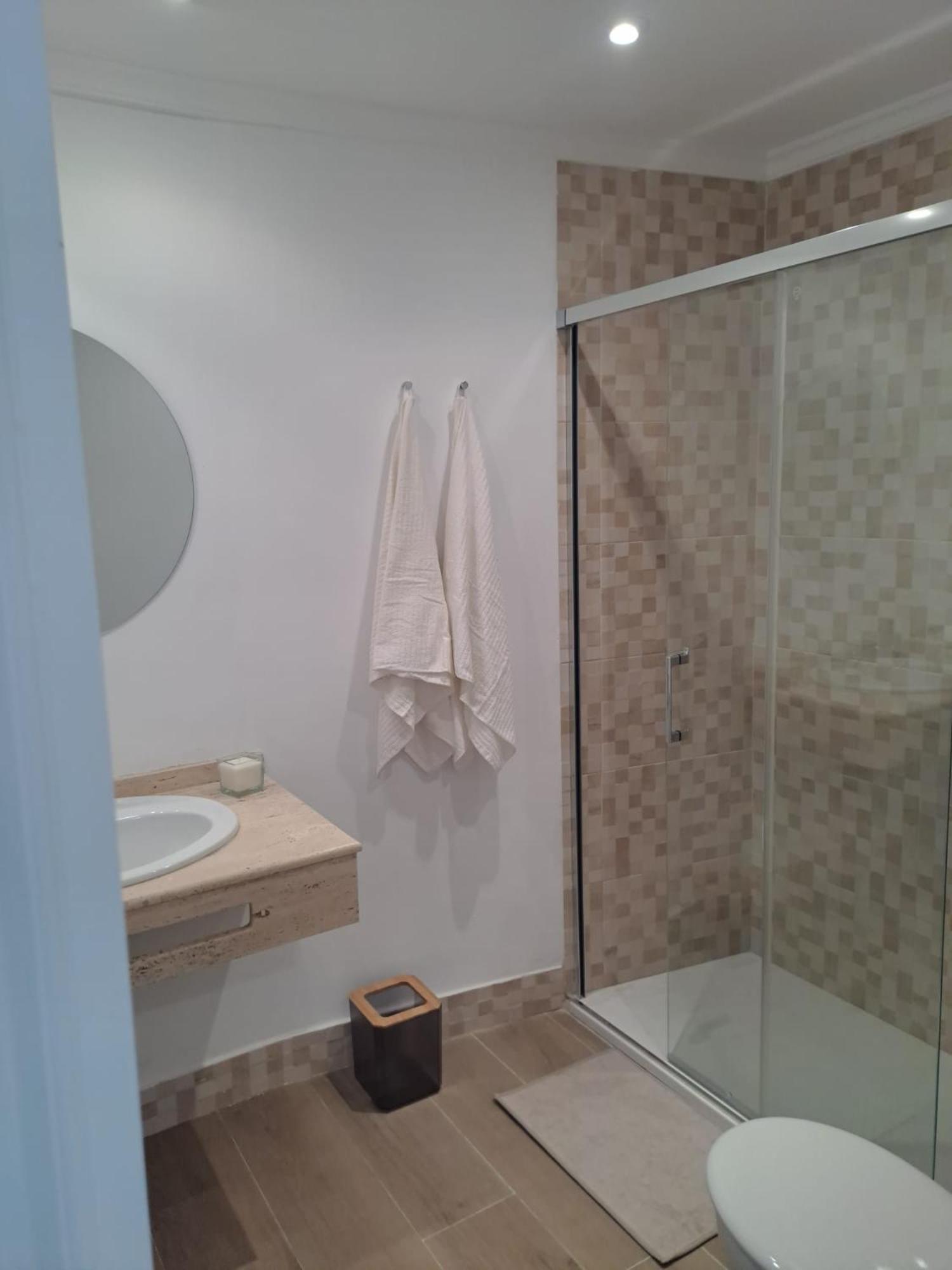 Apartamento Compartido Hab Privadas Playa De La Caleta Cadiz Bagian luar foto